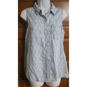 Banana Republic Factory Petite Sleeveless Button Down Top